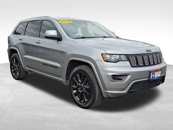 JEEP GRAND CHEROKEE 2019 1C4RJFAG1KC564017 image